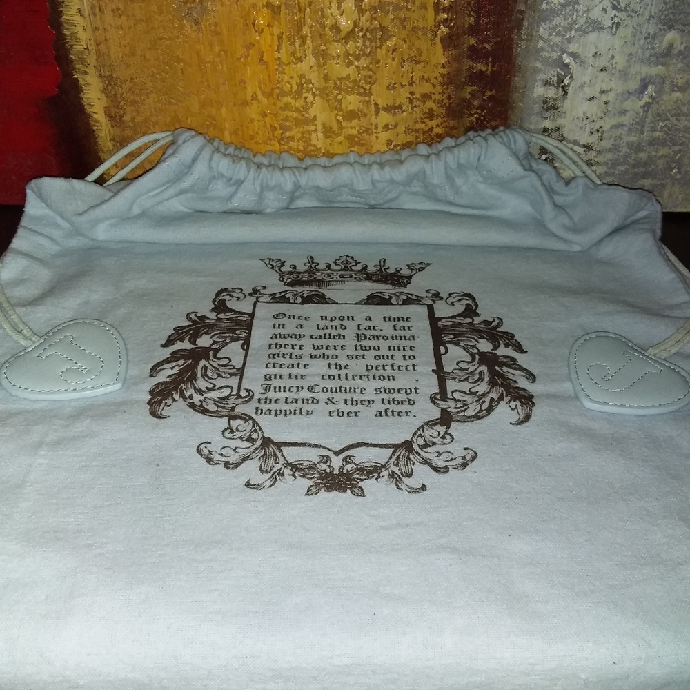 🍂Juicy Couture Soft Clutch🍂 - Picture 10 of 10